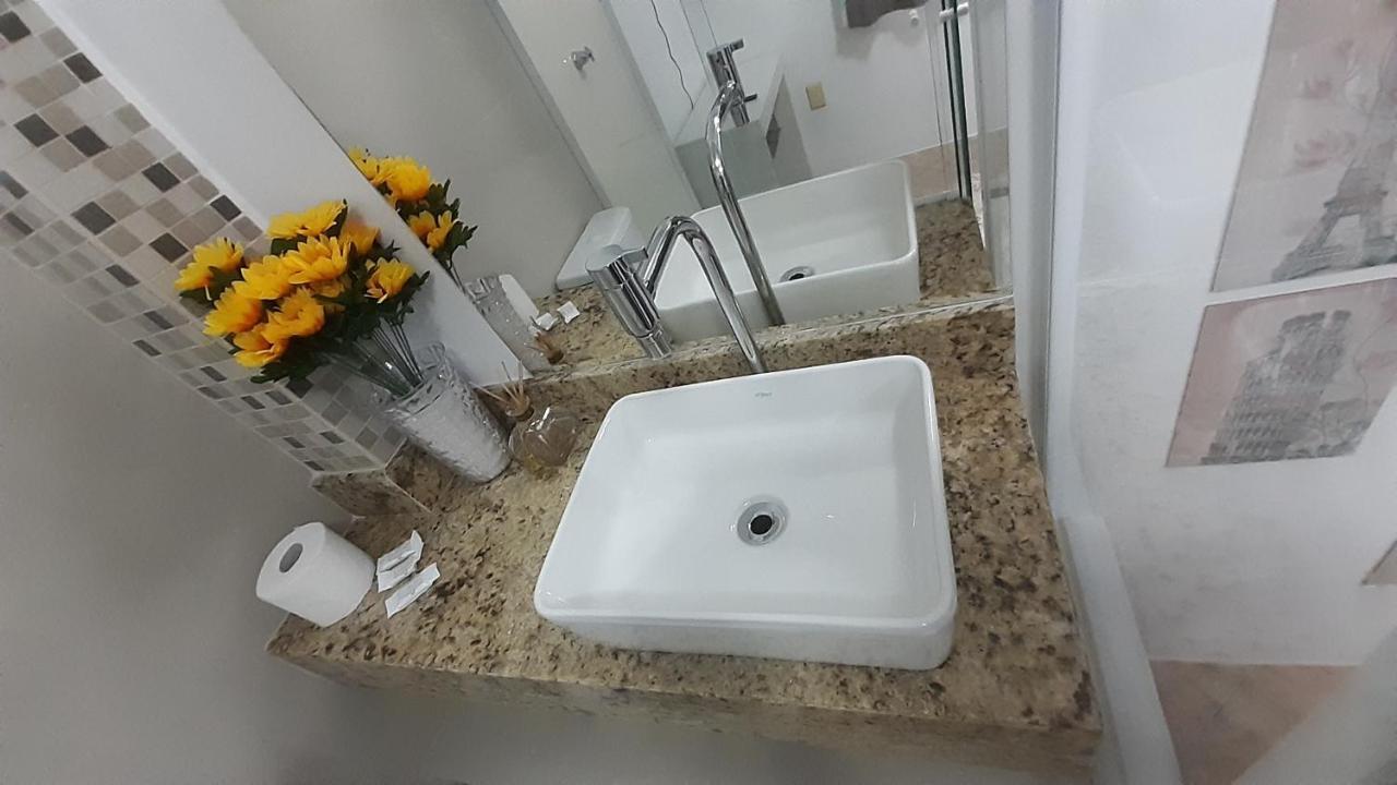 Banheiro De Vidro Em Compacta.centro Apartment *